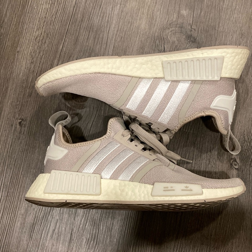 Adidas Nmd R1 Womens Size 8.5